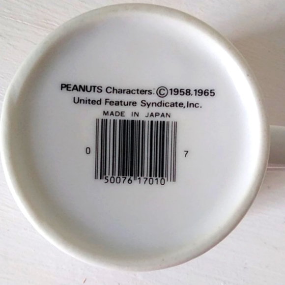 Snoopy Love Mug 1958, 1965 - Picture 4 of 7
